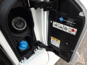 Car image 31