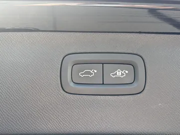 Car image 38