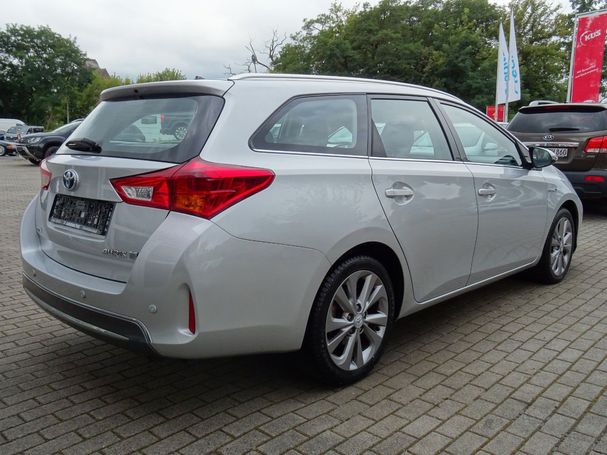 Toyota Auris 100 kW image number 4