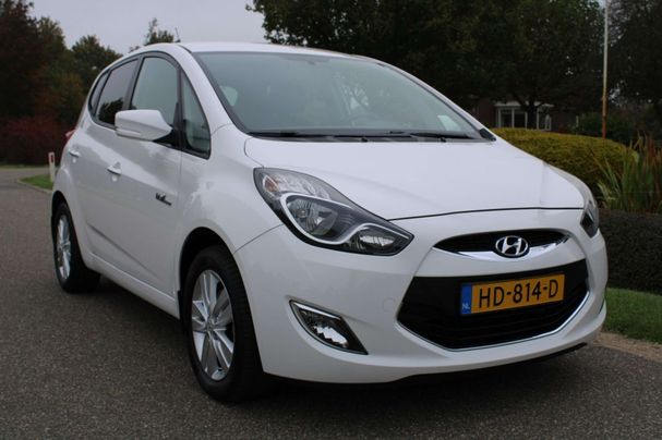 Hyundai ix20 1.4 blue 66 kW image number 28