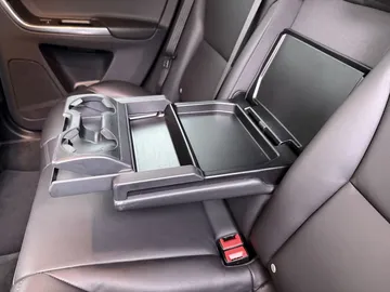 Car image 38