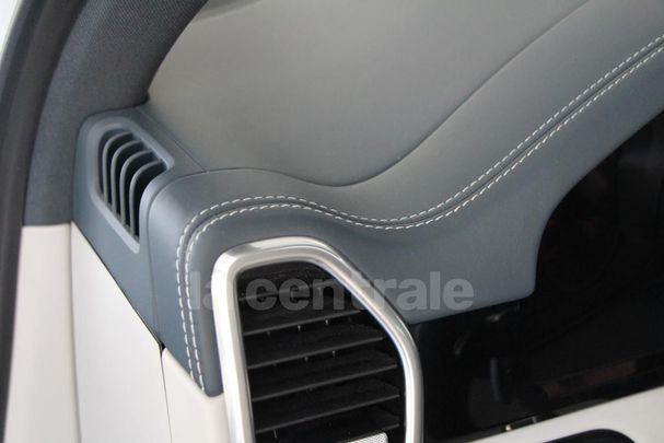 Porsche Cayenne E-Hybrid Tiptronic 340 kW image number 22