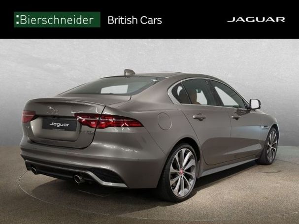 Jaguar XE P300 R-Dynamic SE 221 kW image number 2