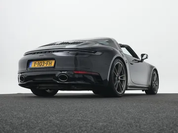 Car image 47