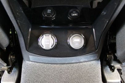 Car image 37