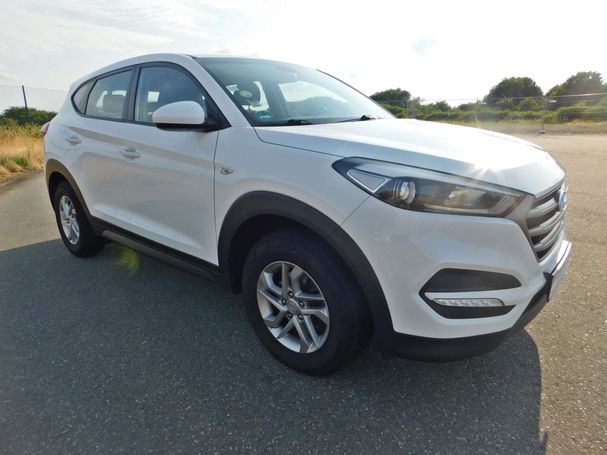 Hyundai Tucson blue Classic 85 kW image number 8