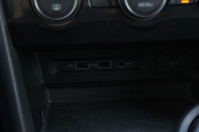 Car image 41