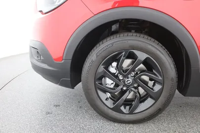 Car image 30