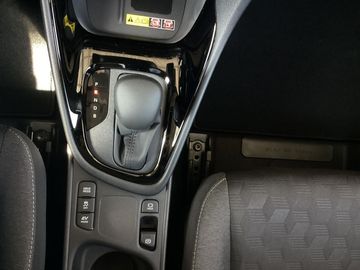 Car image 15