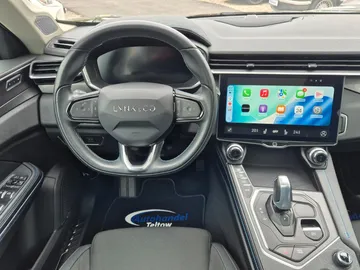 Car image 25