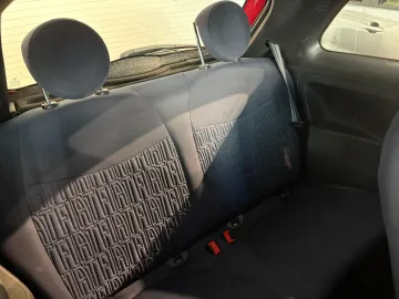 Car image 12