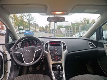 Car image 11