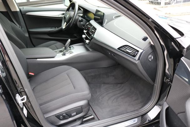 BMW 520d Touring 140 kW image number 11