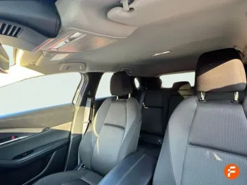 Car image 29