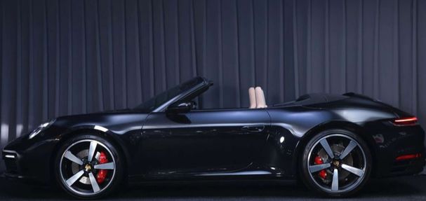 Porsche 992 Carrera 4S Cabrio PDK 331 kW image number 3