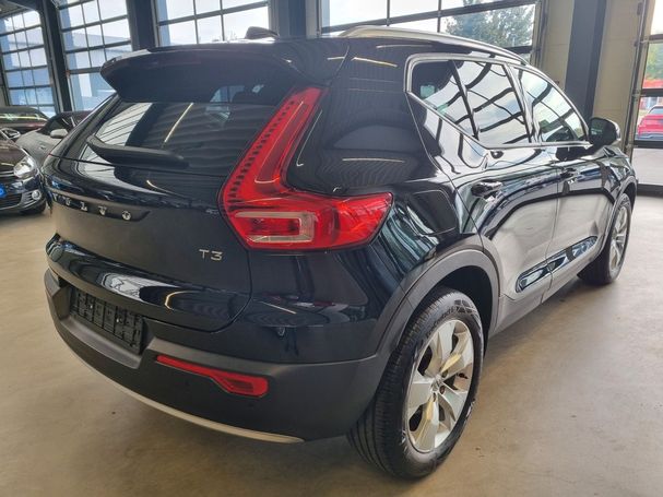 Volvo XC40 120 kW image number 9