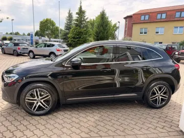 Car image 33