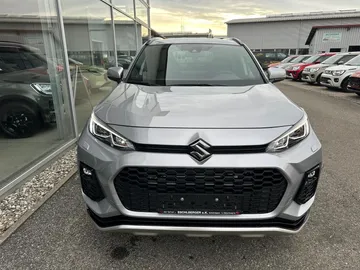 Car image 3