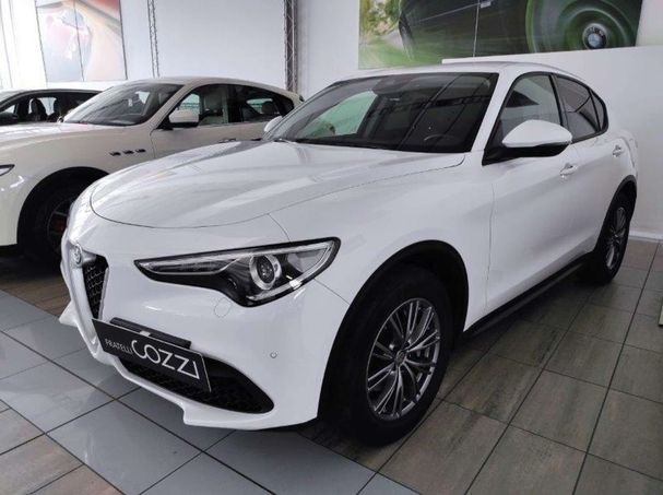 Alfa Romeo Stelvio 2.2 Diesel AT8 140 kW image number 1