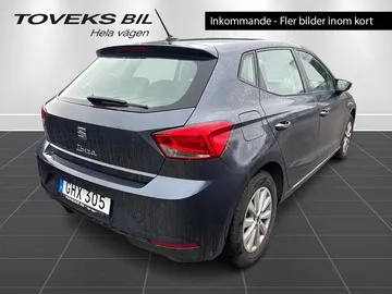 Car image 5
