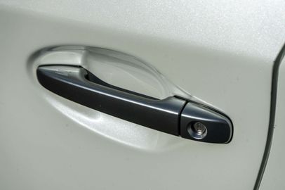 Car image 31