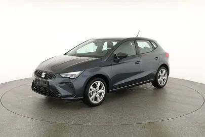 Car image 30