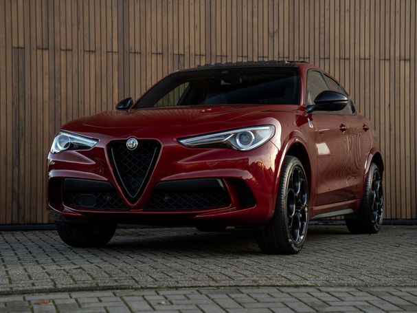 Alfa Romeo Stelvio V6 2.9 Quadrifoglio 375 kW image number 14