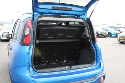 Car image 11