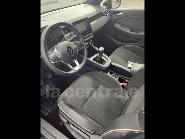 Renault Clio TCe 100 Intens 74 kW image number 8