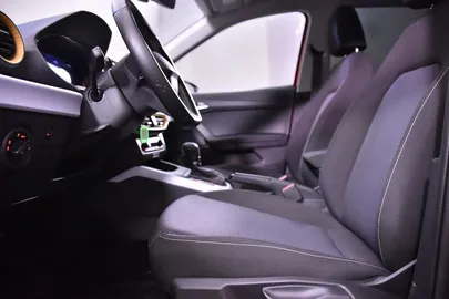 Car image 23