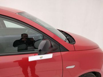 Car image 35