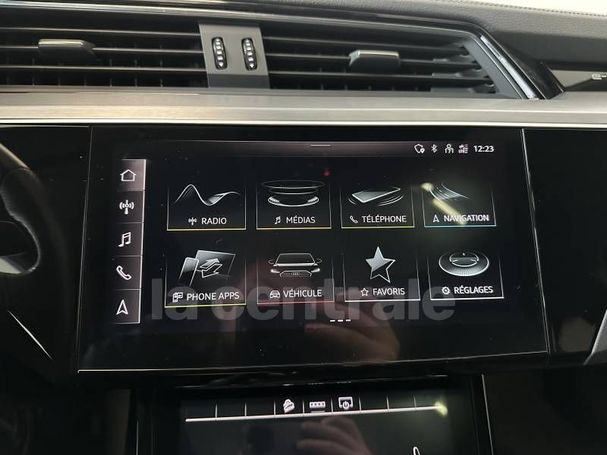 Audi e-tron 50 quattro S-line Sportback 230 kW image number 29