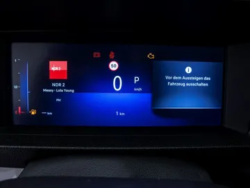 Car image 28