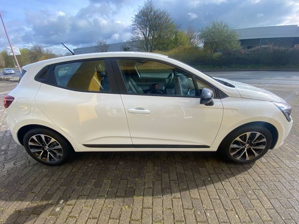 Renault Clio TCe 90 66 kW image number 7