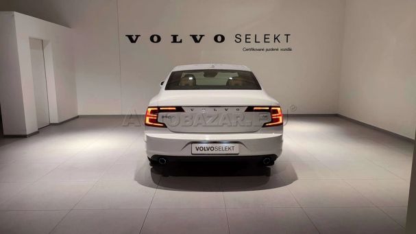 Volvo S90 T4 Momentum T8 140 kW image number 5