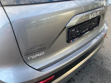 Car image 31
