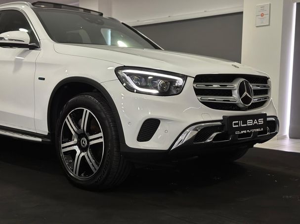 Mercedes-Benz GLC 300 e 235 kW image number 6