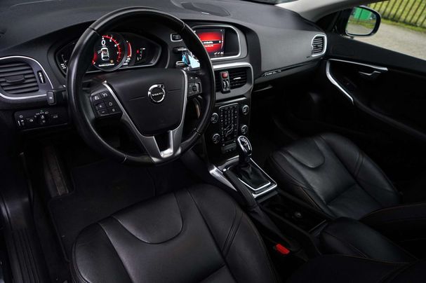 Volvo V40 Cross Country T3 112 kW image number 11