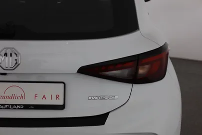 Car image 28