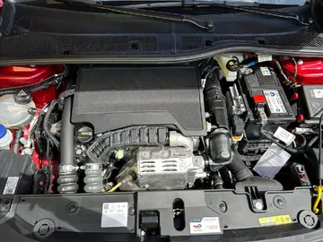 Car image 27