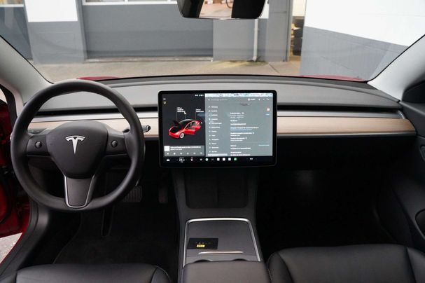 Tesla Model 3 Long Range AWD 366 kW image number 12