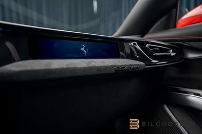 Car image 38