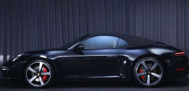 Porsche 992 Carrera 4S Cabrio PDK 331 kW image number 4