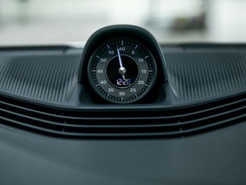 Car image 36