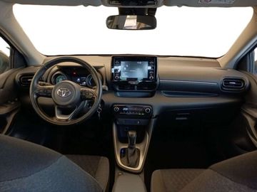 Car image 9