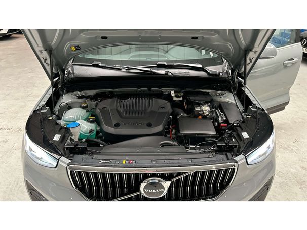 Volvo XC40 Recharge T4 Plus Bright 155 kW image number 30