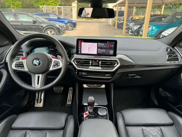 Car image 26