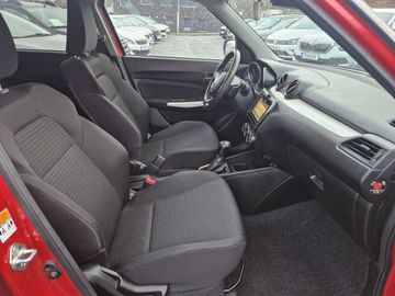 Car image 11