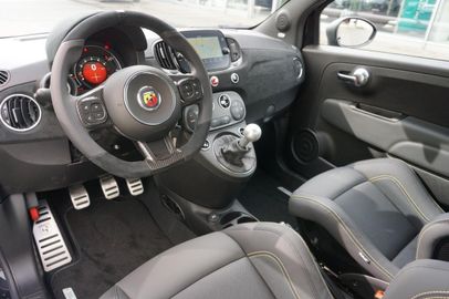 Car image 8