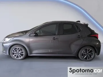 Car image 5